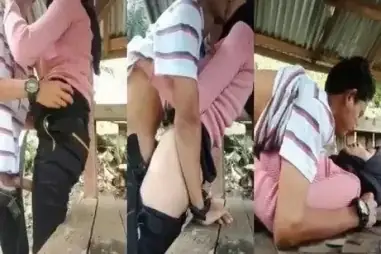 Jilbab ABG Mesum Sedang Digarap Penjaga Pos